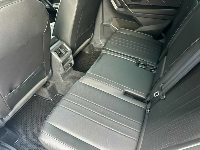 Used 2023 Volkswagen Tiguan SE R-Line FWD image 14