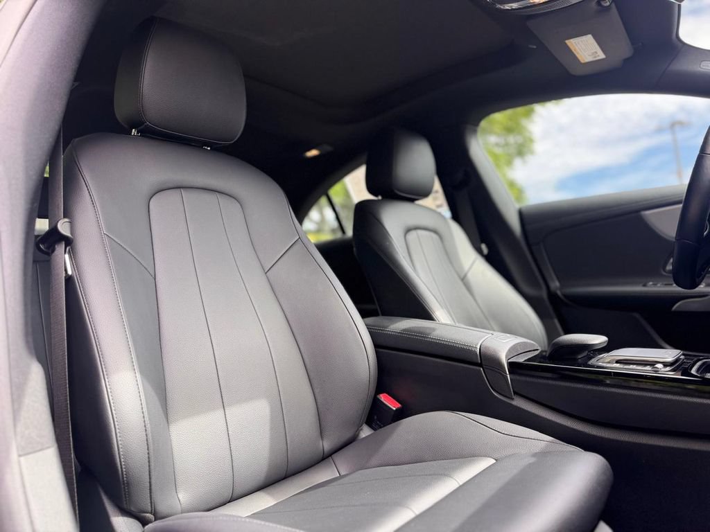Used 2022 Mercedes-Benz CLA 250 4MATIC w/ Premium Package image 31