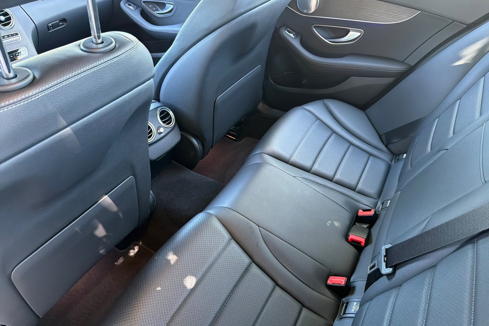 Used 2020 Mercedes-Benz C 300 Sedan image 15