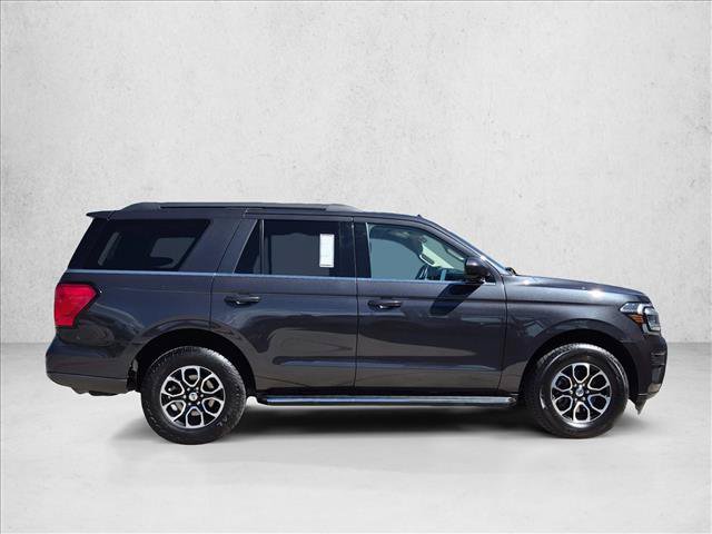 Used 2023 Ford Expedition XLT AWD/4WD image 4