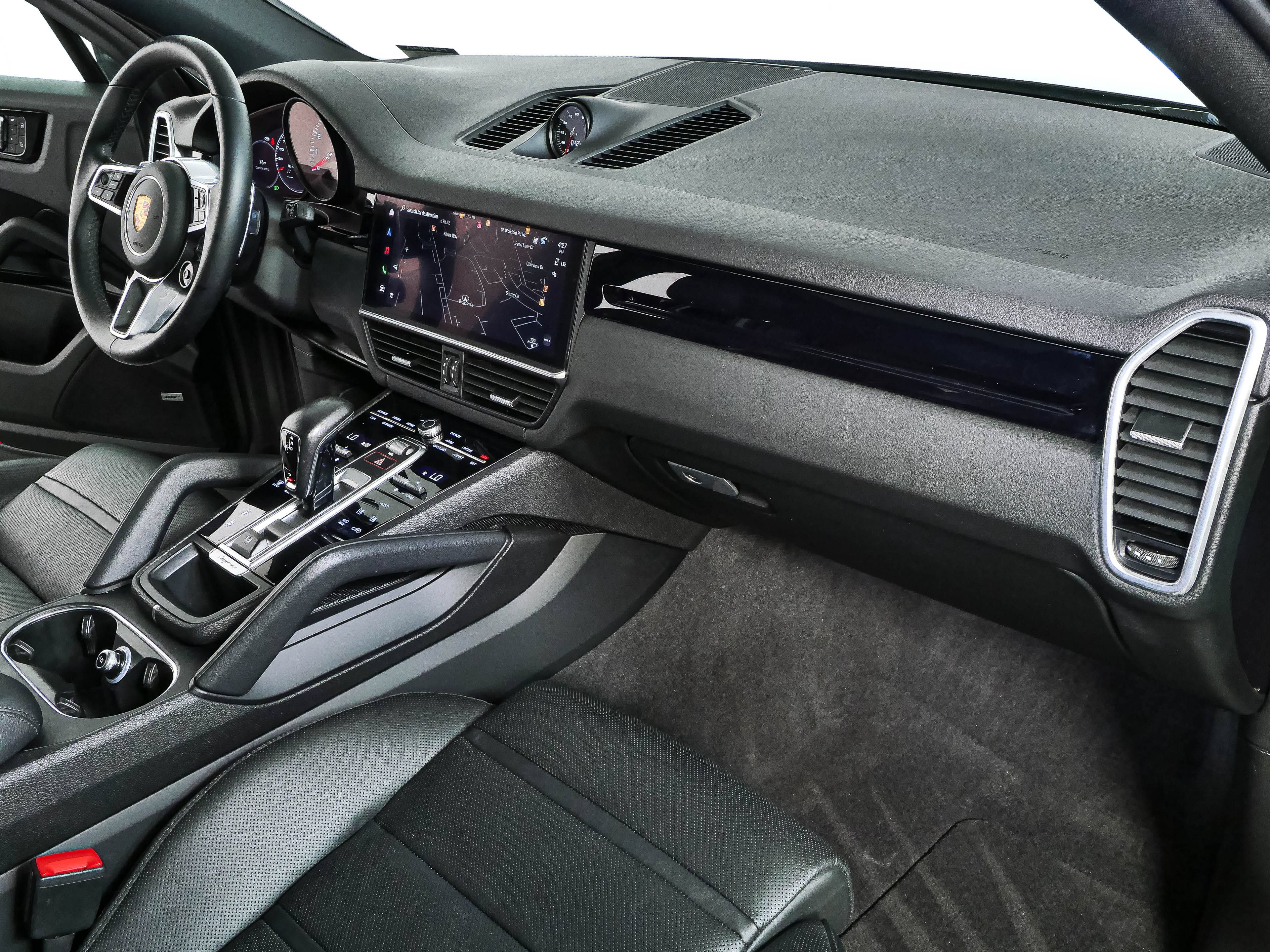 Certified 2022 Porsche Cayenne Coupe AWD/4WD image 26