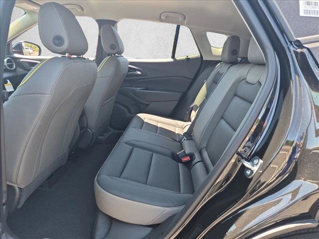 New 2026 Chevrolet Trax ACTIV w/ Driver Confidence Package FWD image 15