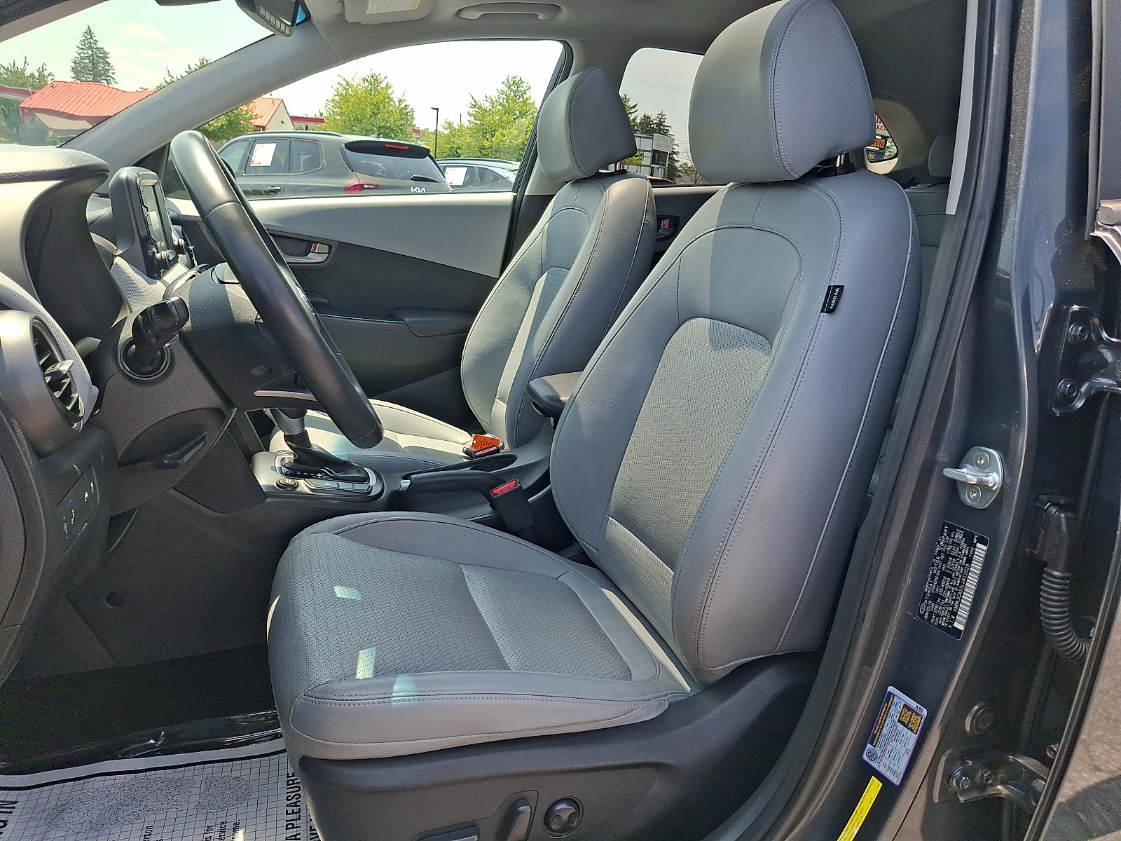 Used 2020 Hyundai Kona Limited AWD/4WD image 13