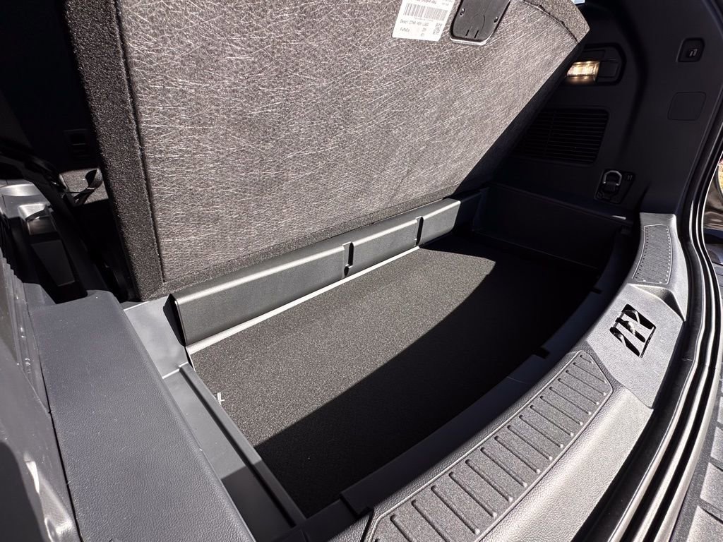 New 2026 Ford Explorer Active image 53