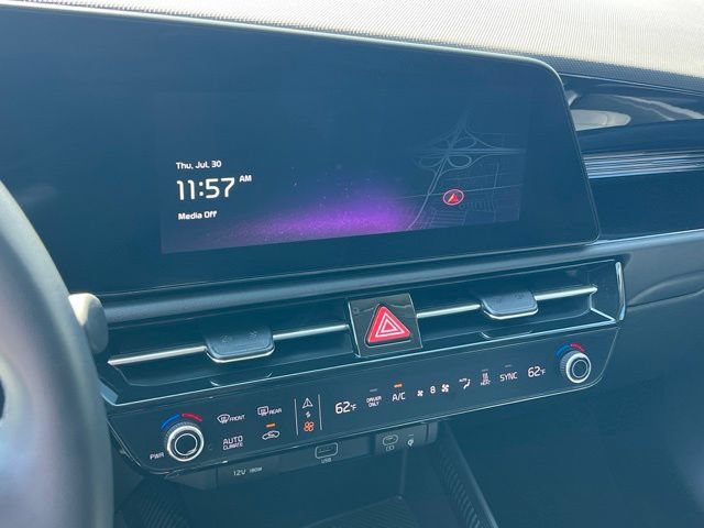 Certified 2024 Kia Niro Wind FWD image 19