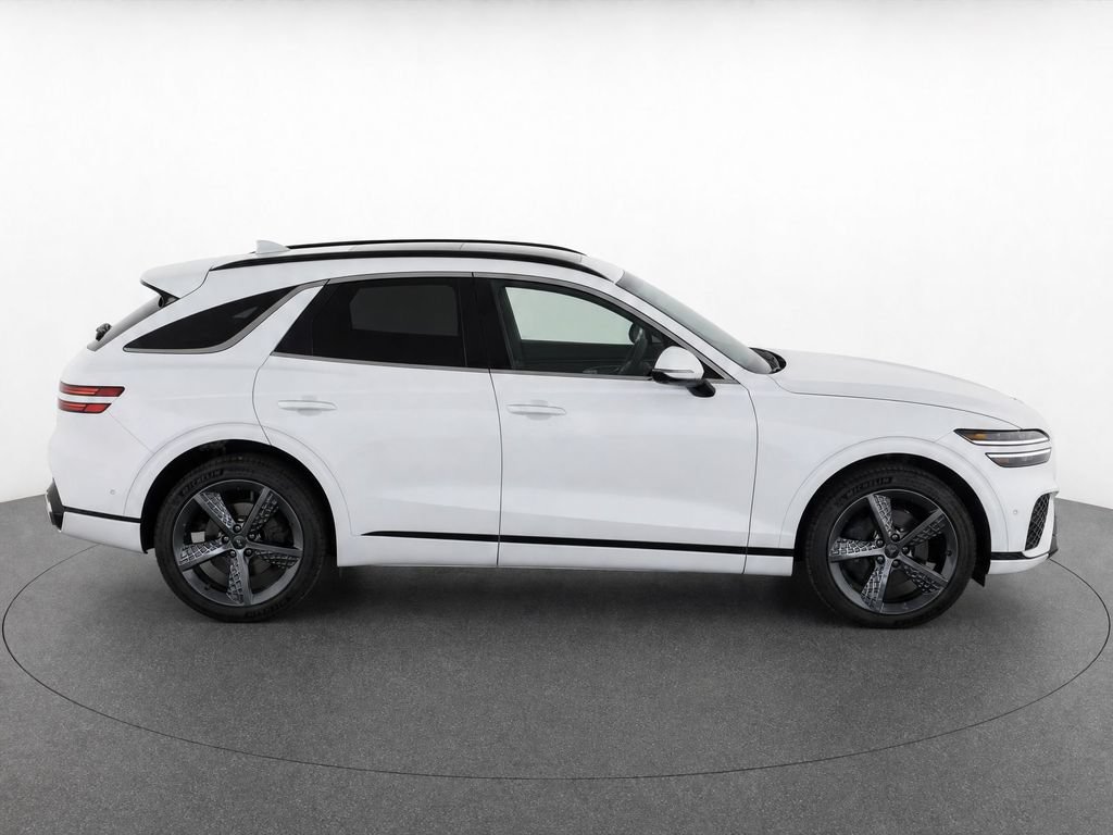Used 2026 Genesis GV70 3.5T Sport Advanced AWD/4WD image 7