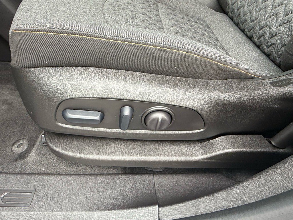 Used 2024 Chevrolet Equinox LT AWD/4WD image 18
