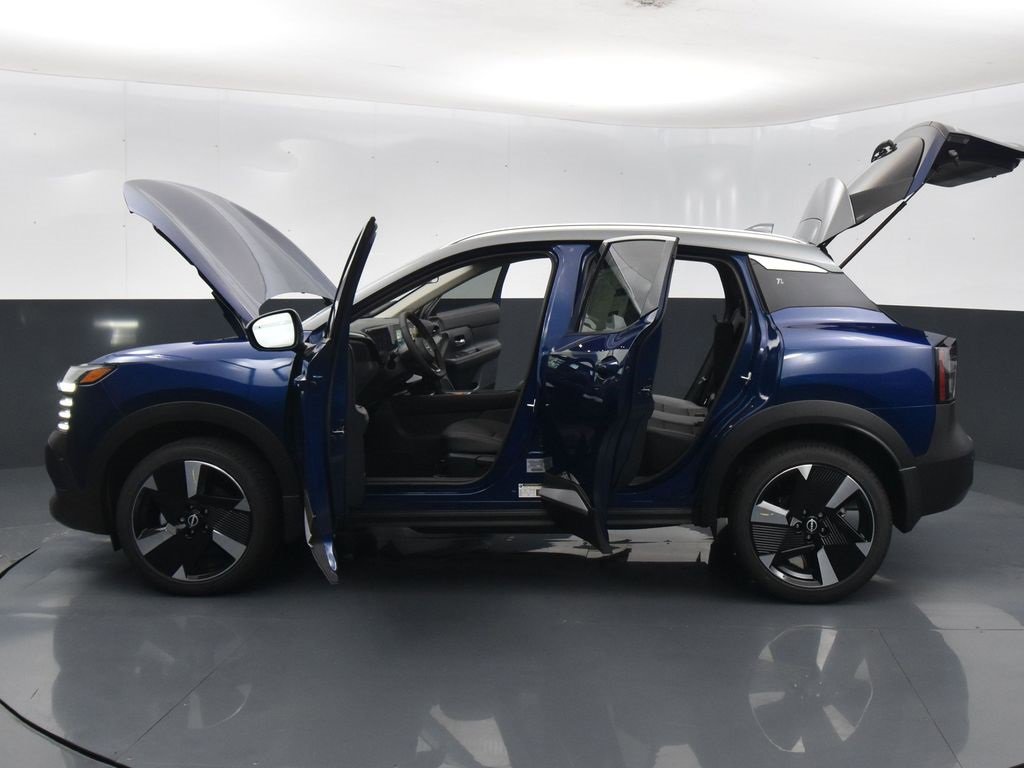 Certified 2025 Nissan Kicks SR image 41