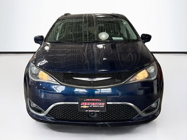 Used 2019 Chrysler Pacifica Touring-L Plus w/ Advanced Safetytec Group image 4