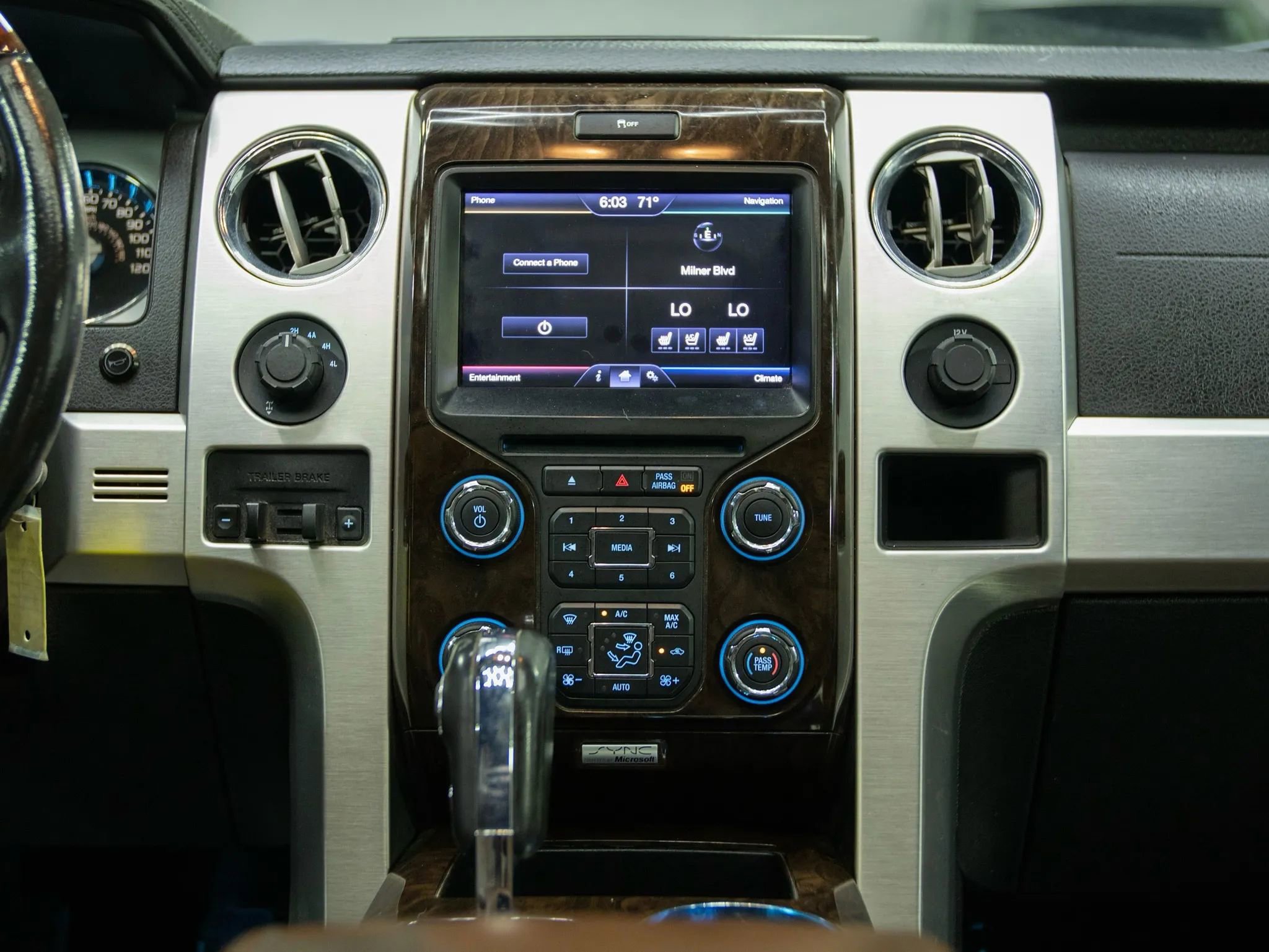 Used 2013 Ford F150 Platinum image 39