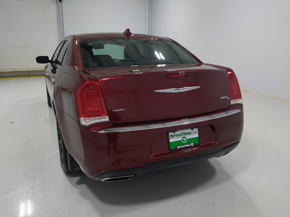 Used 2017 Chrysler 300 C image 6