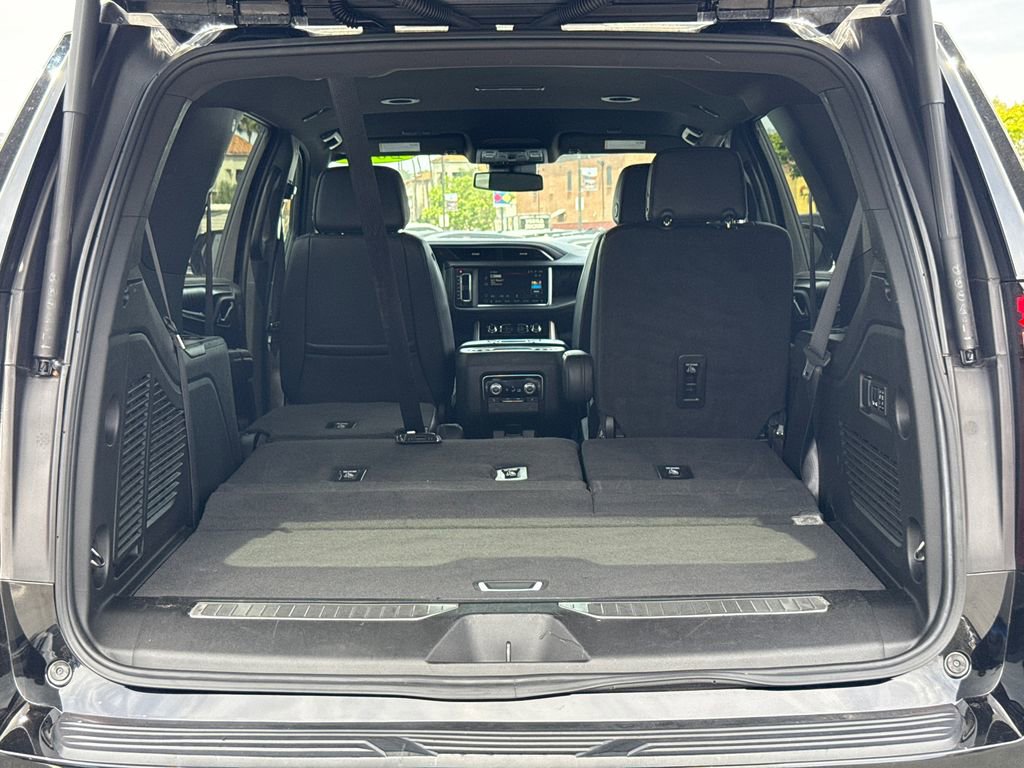Used 2024 GMC Yukon Denali RWD image 11