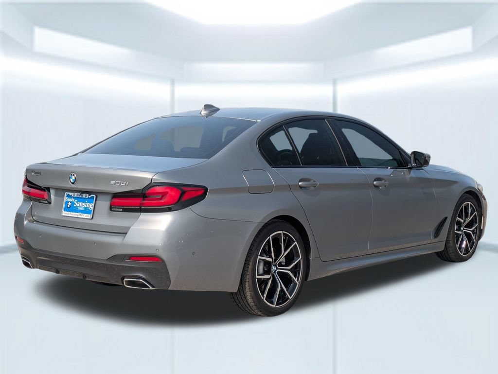 Used 2023 BMW 530i w/ M Sport Package RWD image 5