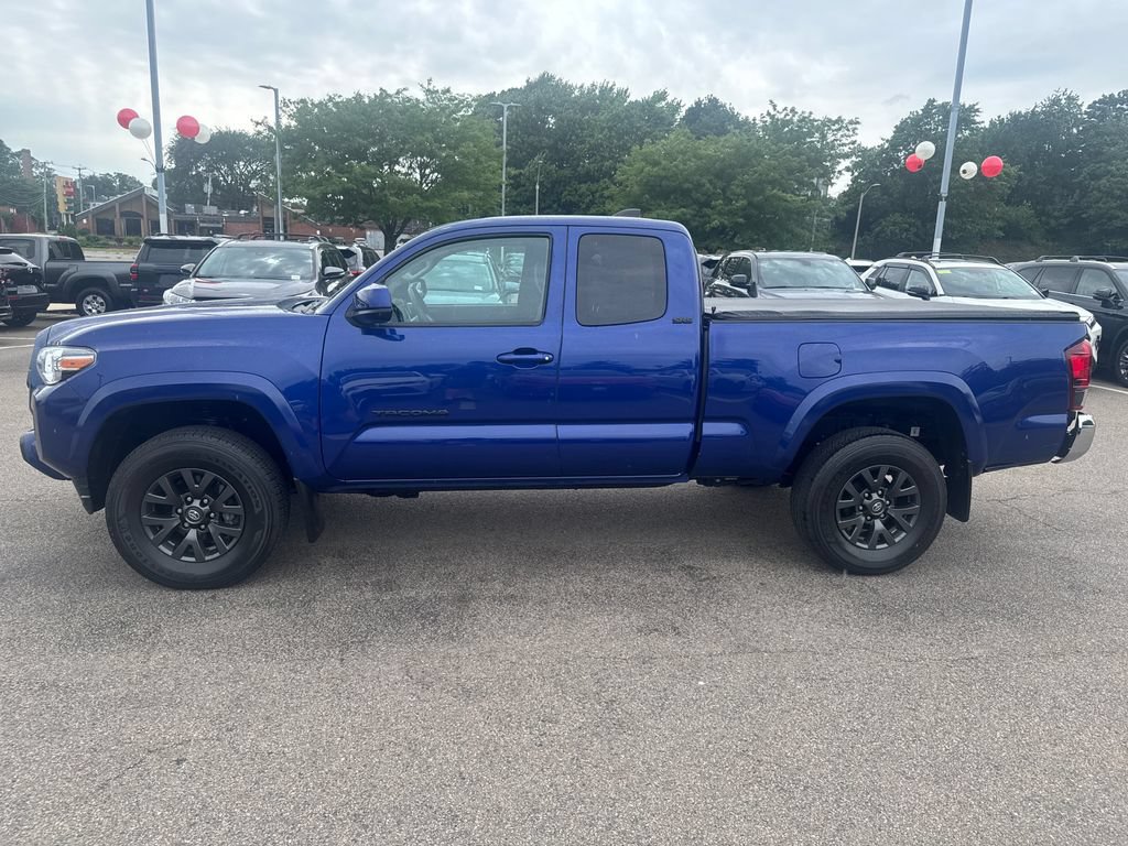 Used 2022 Toyota Tacoma SR5 AWD/4WD image 7