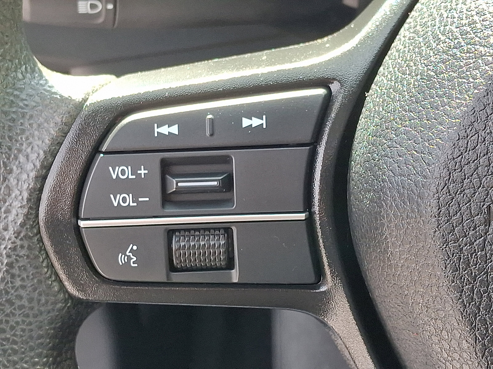 Certified 2023 Honda Accord EX image 23
