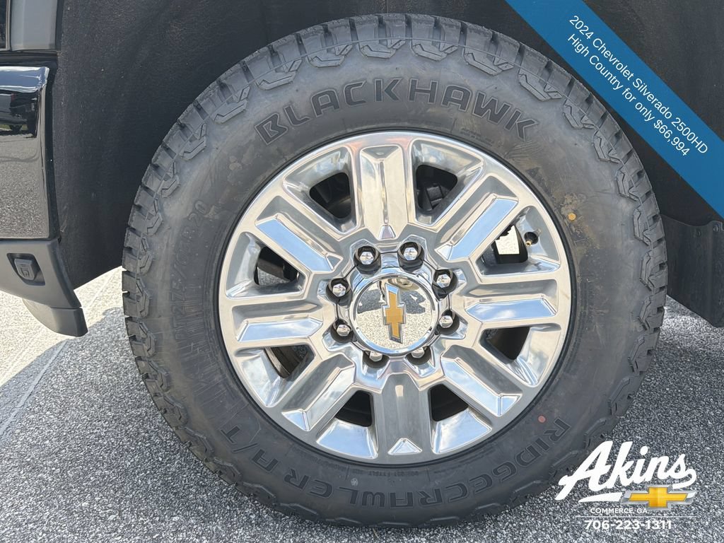 Used 2024 Chevrolet Silverado 2500 High Country w/ High Country Premium Package AWD/4WD image 14