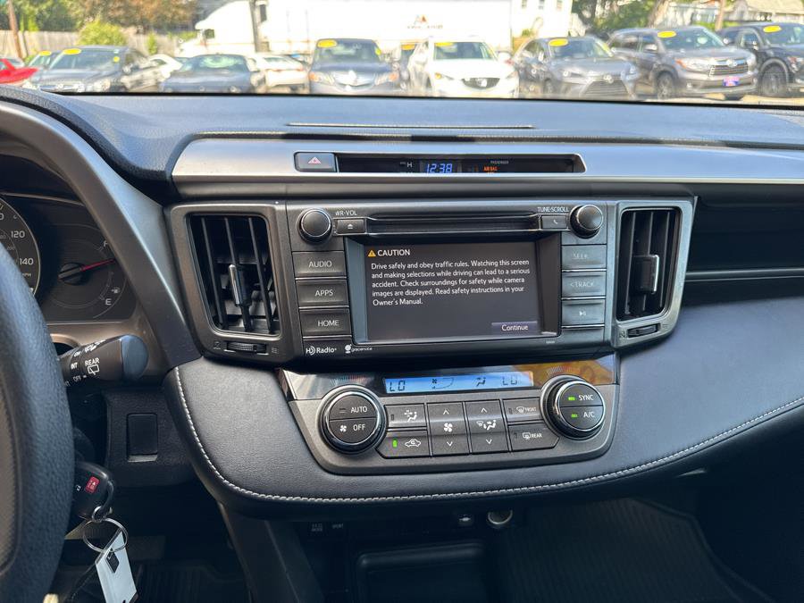 Used 2015 Toyota RAV4 XLE image 22