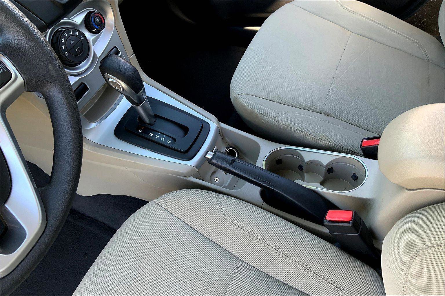 Used 2019 Ford Fiesta SE image 15