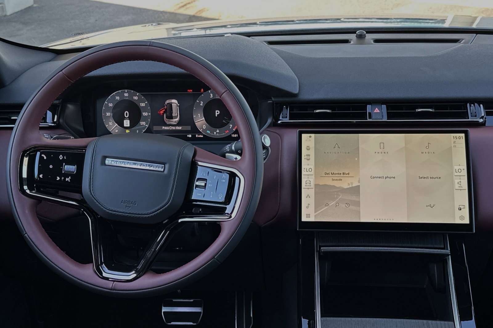 New 2024 Land Rover Range Rover Velar Dynamic HSE image 13