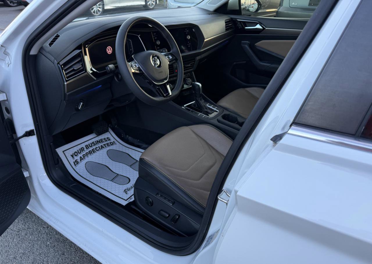 Used 2021 Volkswagen Jetta SEL Premium FWD image 7