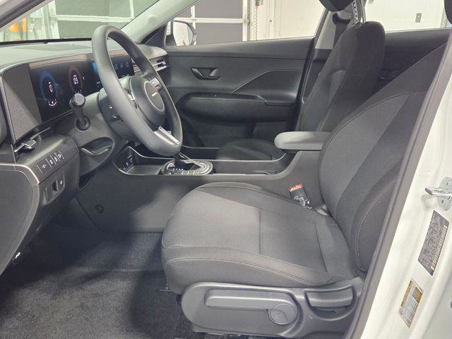 New 2026 Hyundai Kona SE image 5