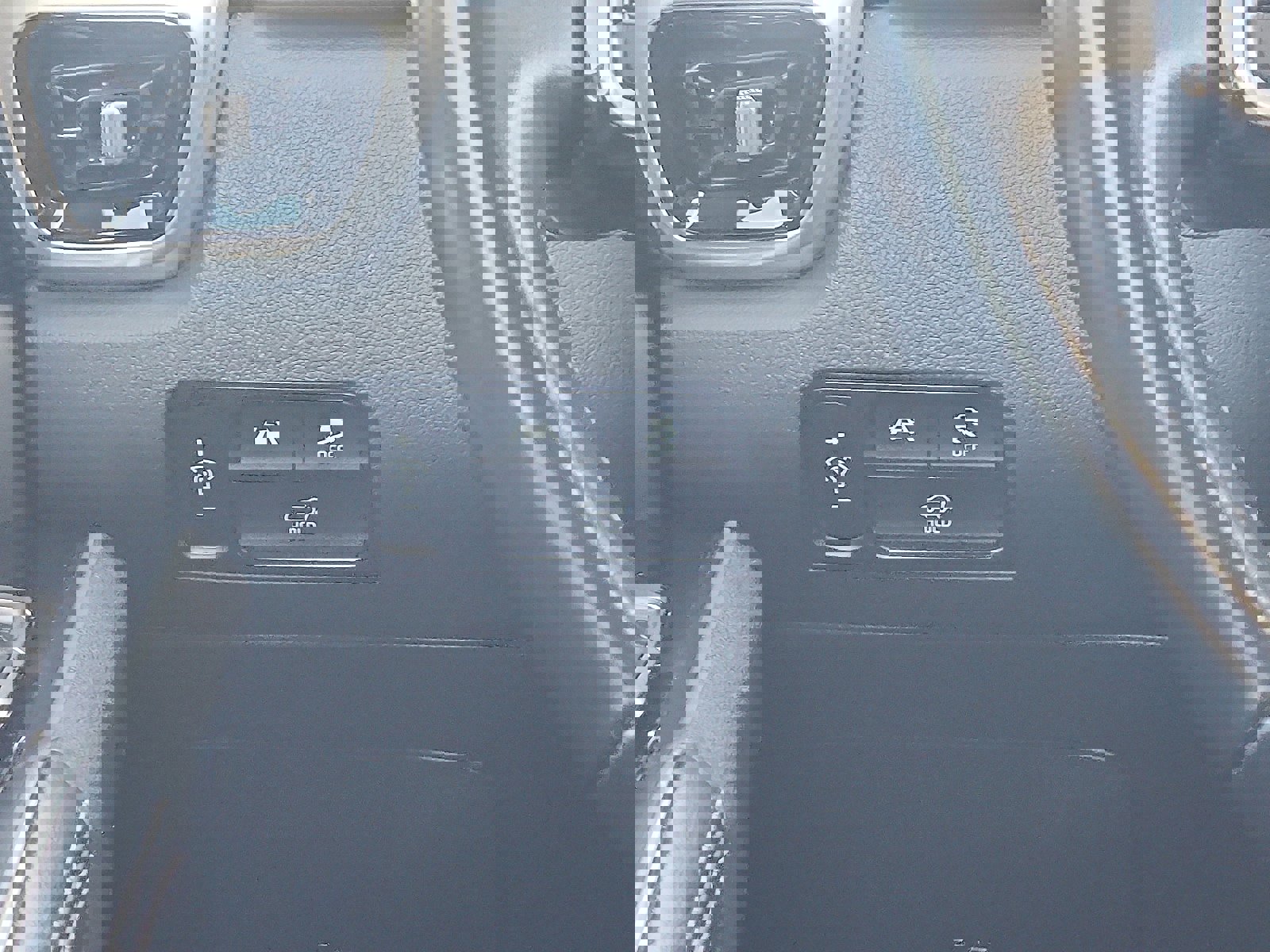 Used 2023 Kia Sorento SX image 13