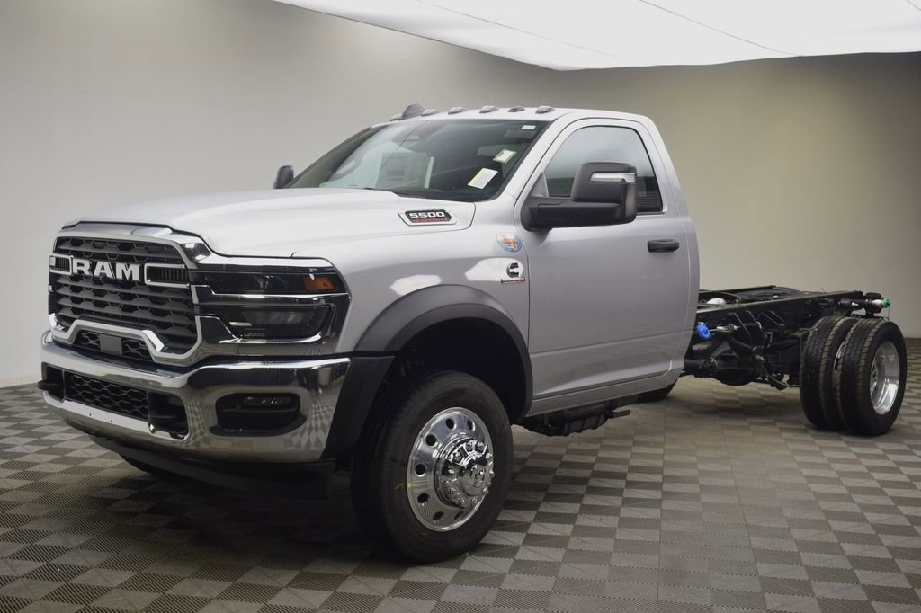 New 2026 RAM 5500 Tradesman image 16