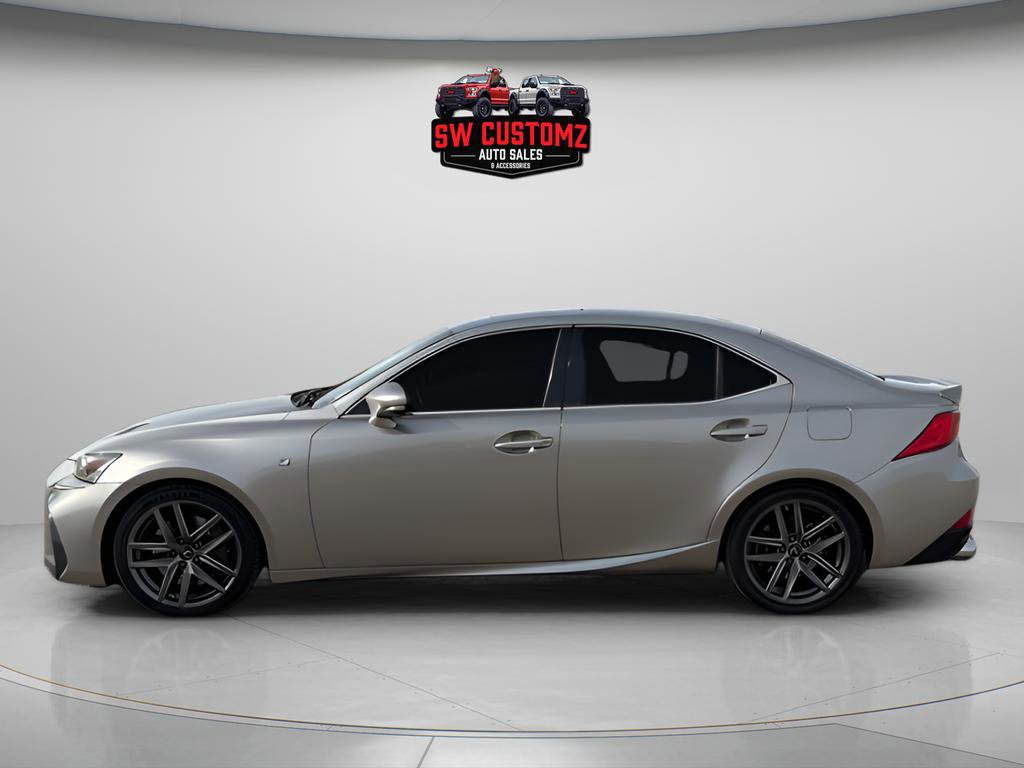 Used 2019 Lexus IS 300 F Sport image 4