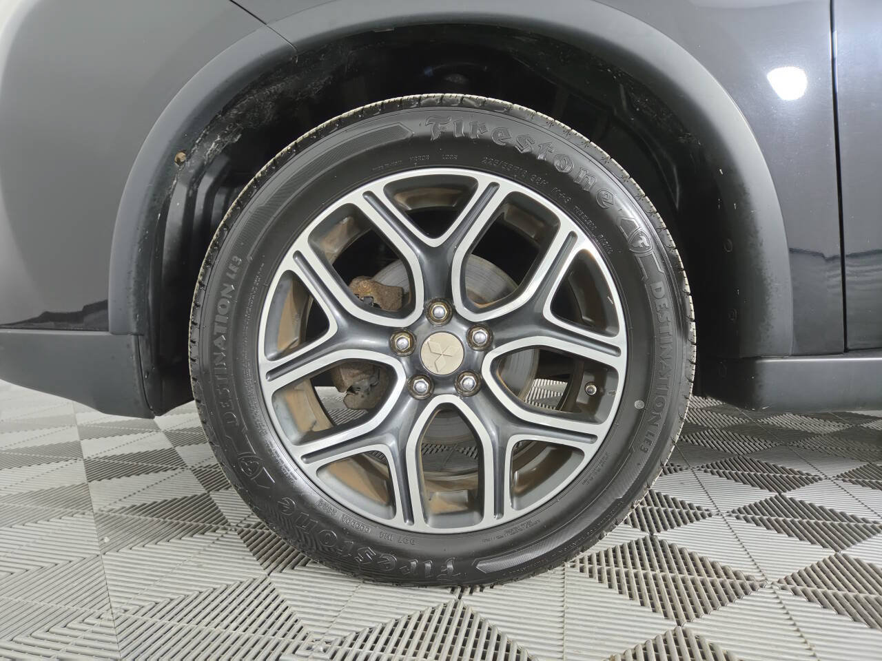 Used 2015 Mitsubishi Outlander GT AWD/4WD image 12
