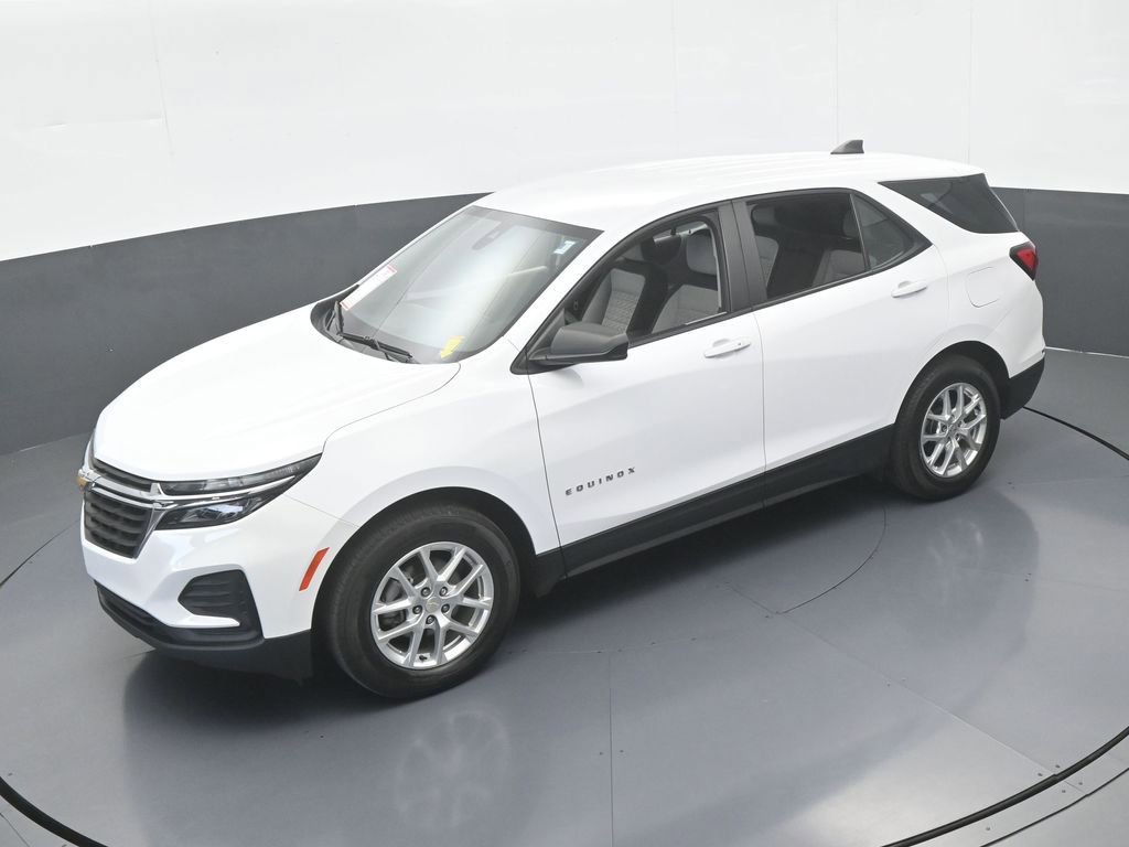 Used 2024 Chevrolet Equinox LS FWD image 41