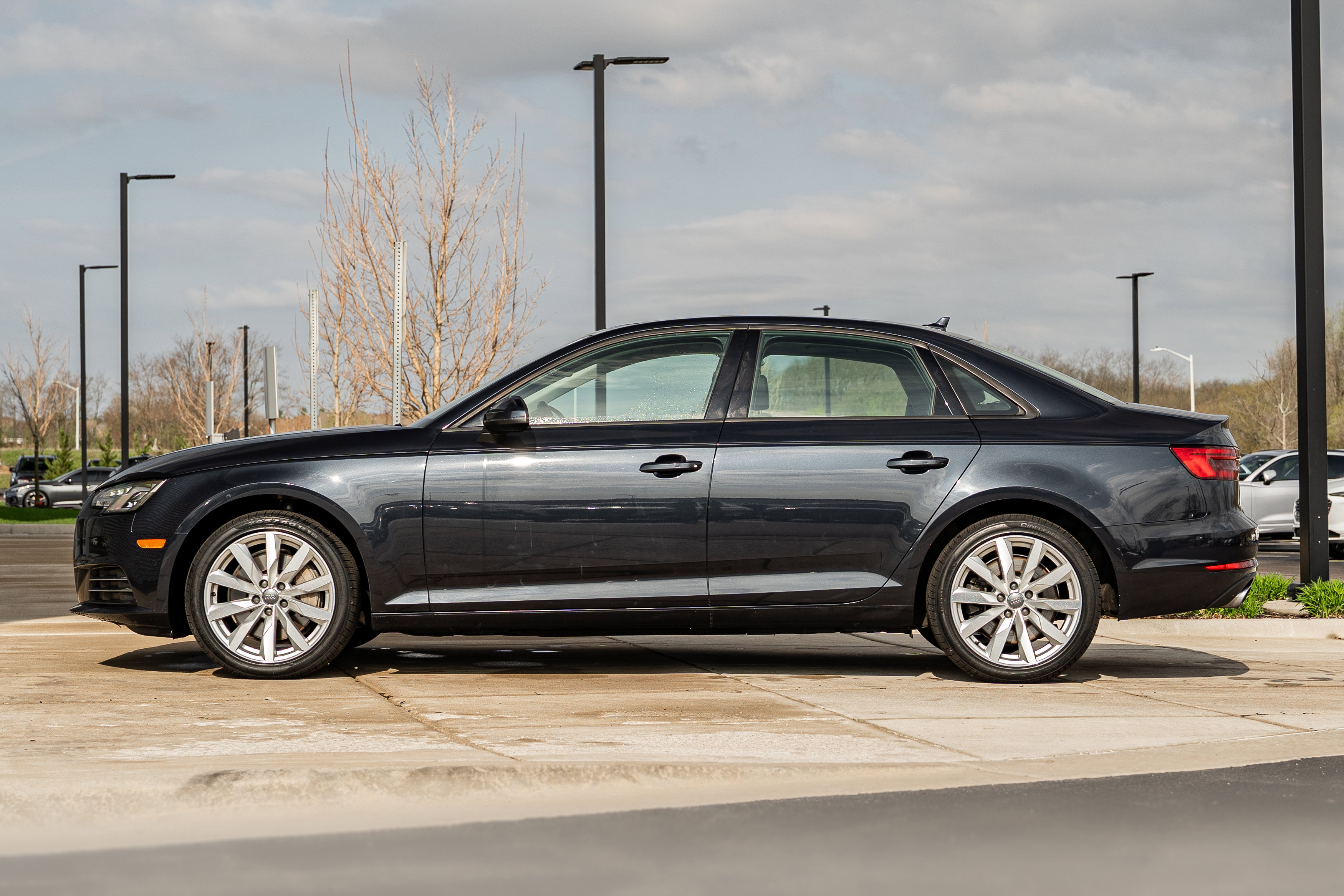 Used 2017 Audi A4 2.0T Premium w/ Convenience Package image 6