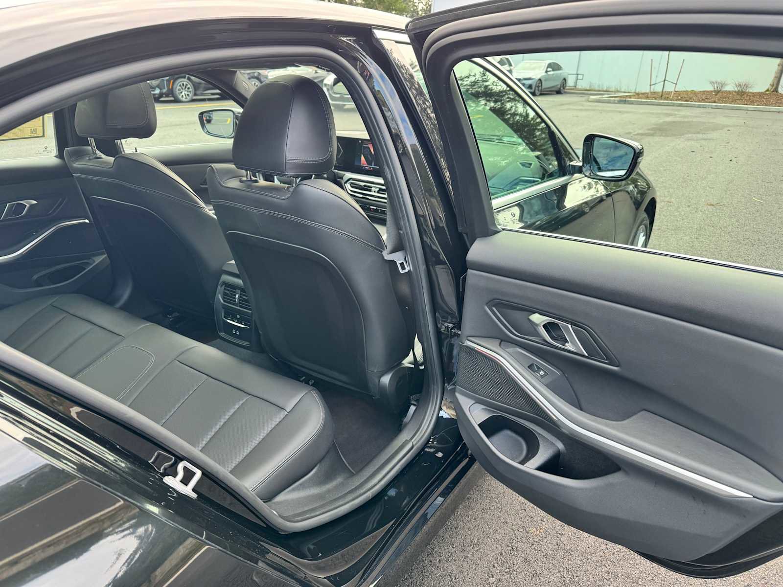 Used 2024 BMW 330i xDrive 330i xDrive image 13