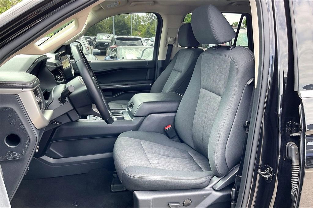 Used 2024 Ford Expedition XLT RWD image 36