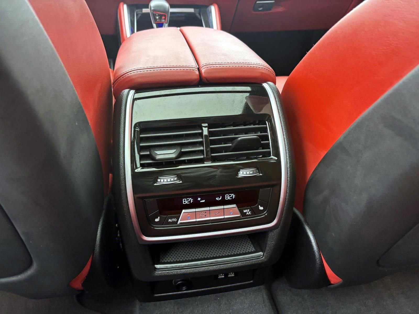 Used 2025 BMW X5 M Competition w/ Executive Package image 32