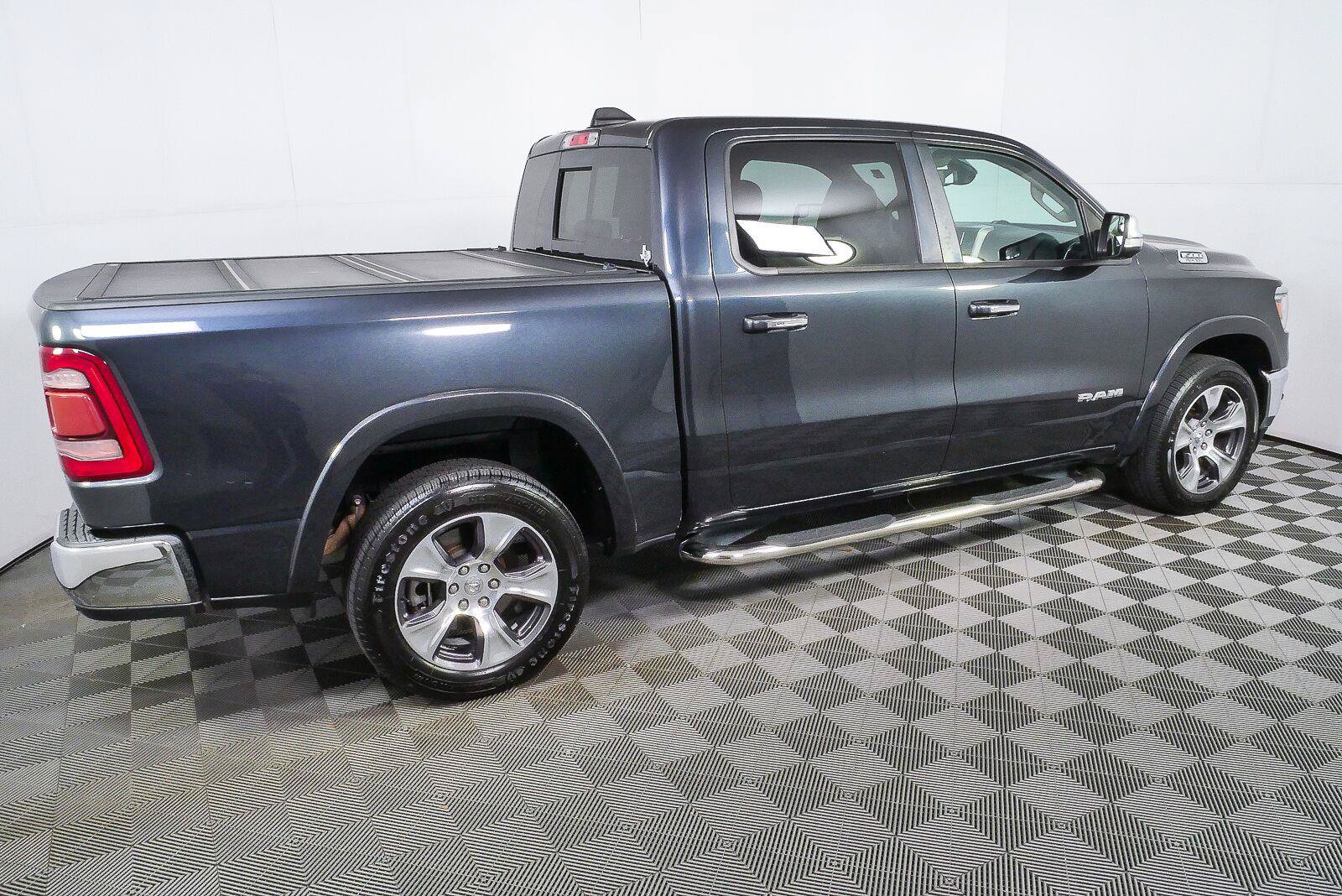 Used 2019 RAM 1500 Laramie RWD image 4