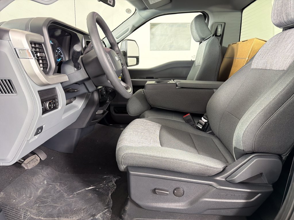 New 2027 Ford F350 XLT w/ 360-Degree Camera Package AWD/4WD image 17