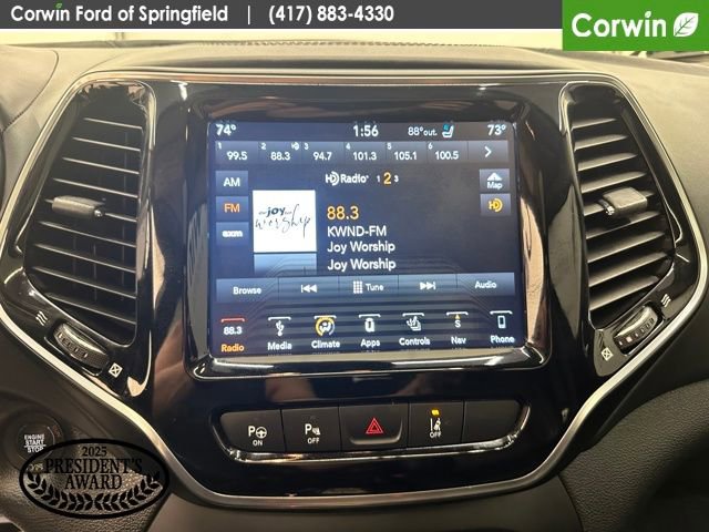 Used 2019 Jeep Cherokee Overland w/ Technology Group image 23