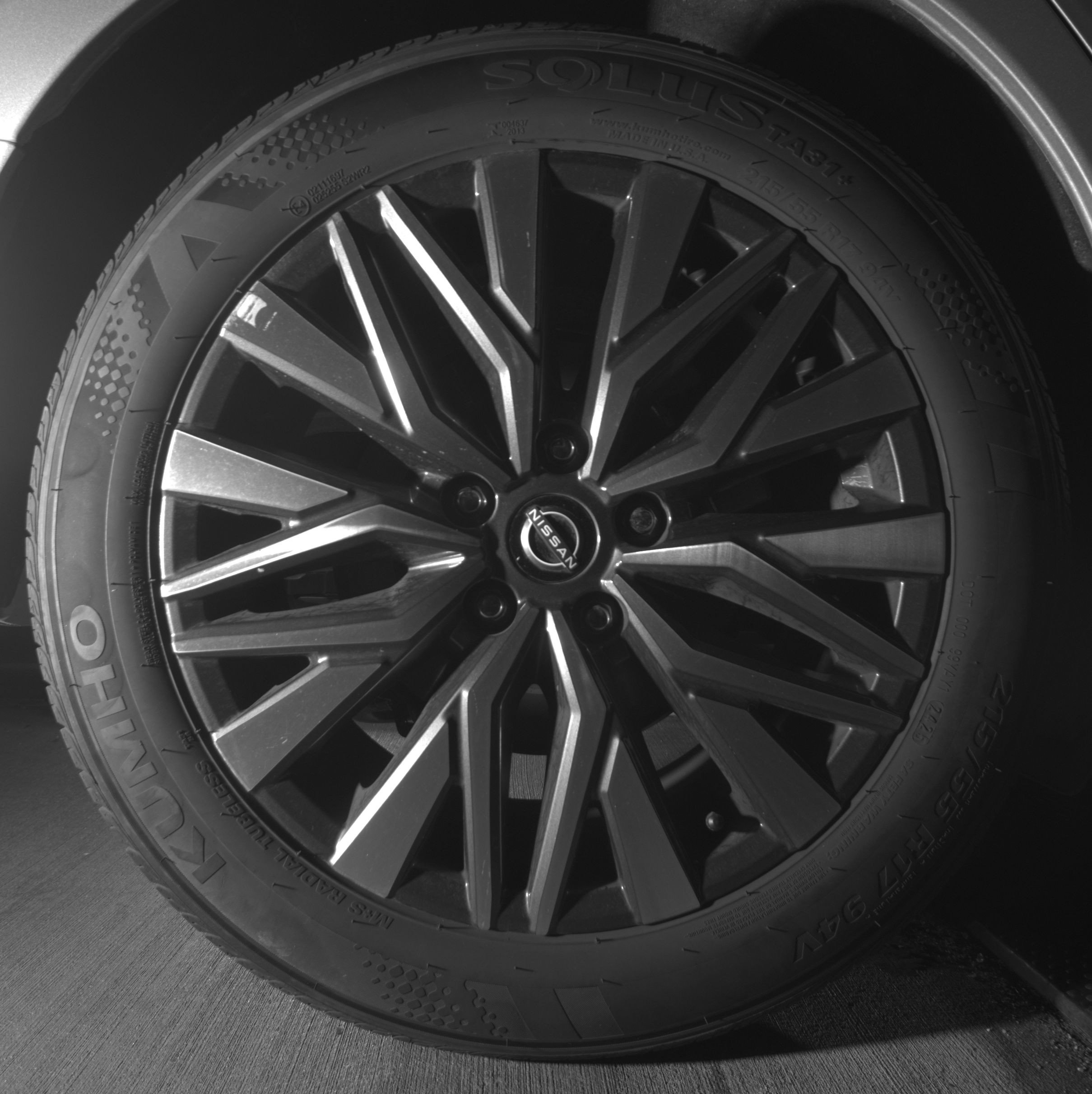 Used 2025 Nissan Altima 2.5 SV FWD image 15
