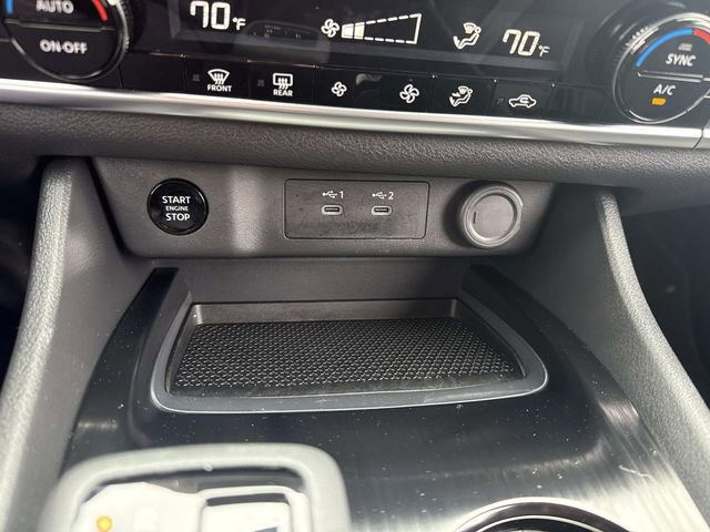 Used 2025 Nissan Rogue SV image 25