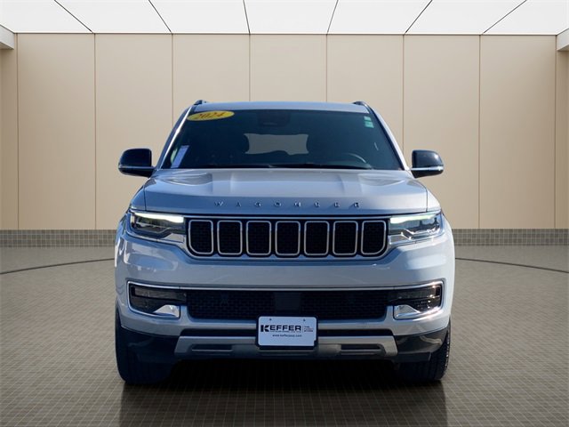 Used 2024 Jeep Wagoneer Series II w/ Flexible Seating Group image 8