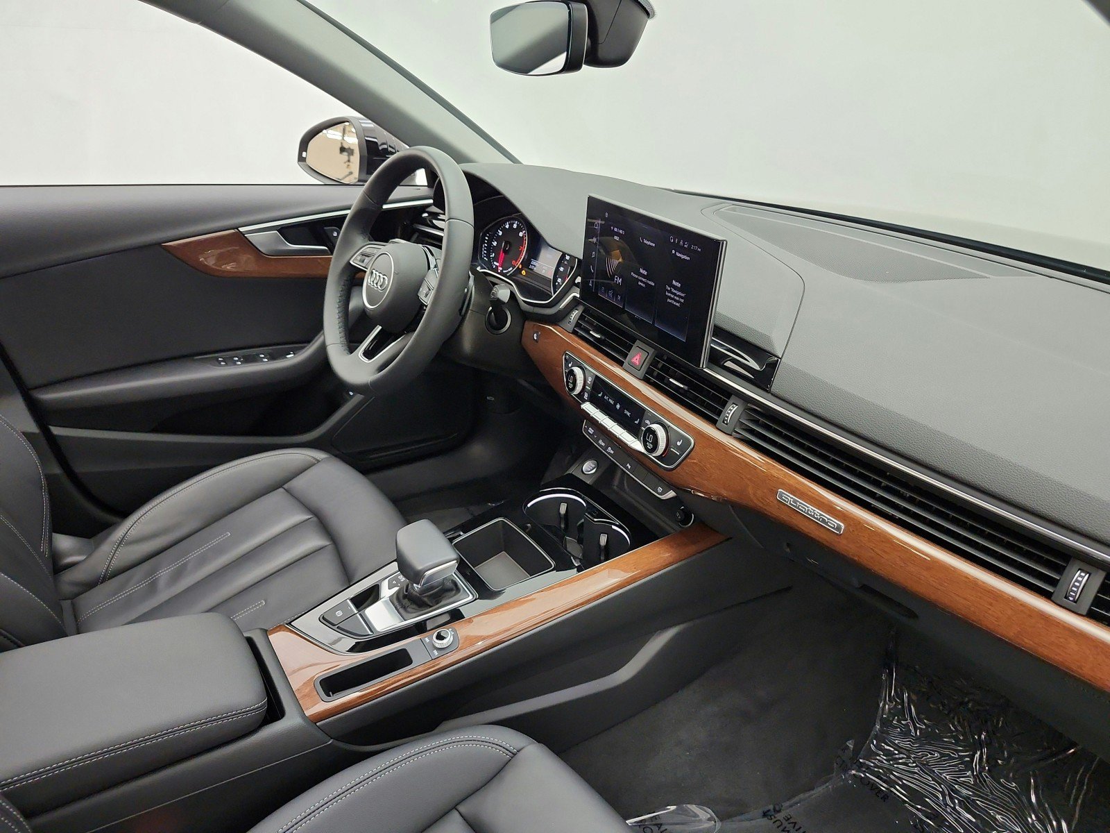Used 2023 Audi A4 2.0T Premium w/ Convenience Package AWD/4WD image 30