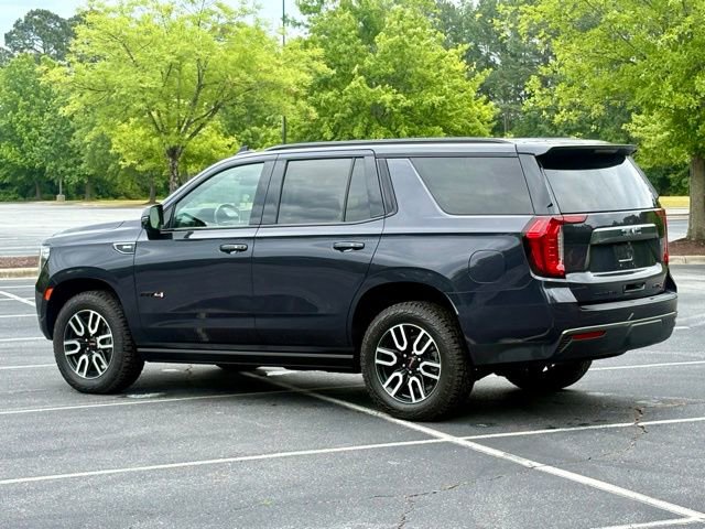 Used 2023 GMC Yukon AT4 w/ Technology Package AWD/4WD image 4