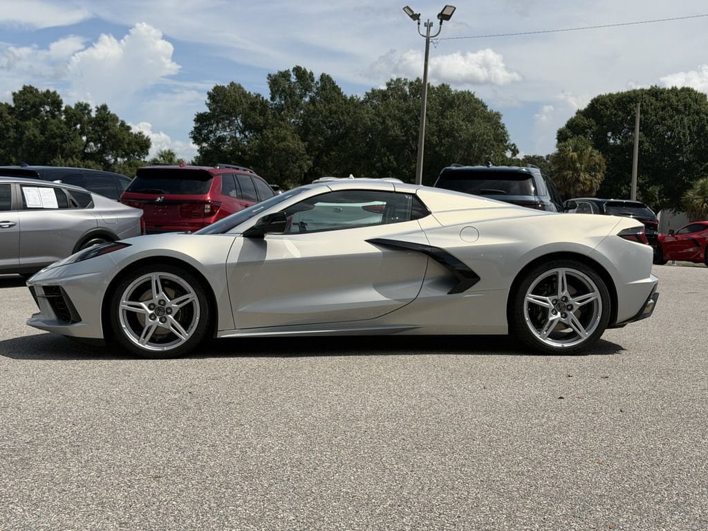 Used 2021 Chevrolet Corvette Stingray Preferred Conv w/ 2LT RWD image 7