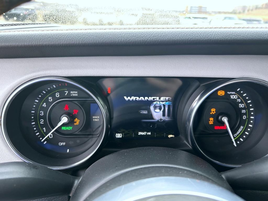 Used 2022 Jeep Wrangler Unlimited Sahara image 15