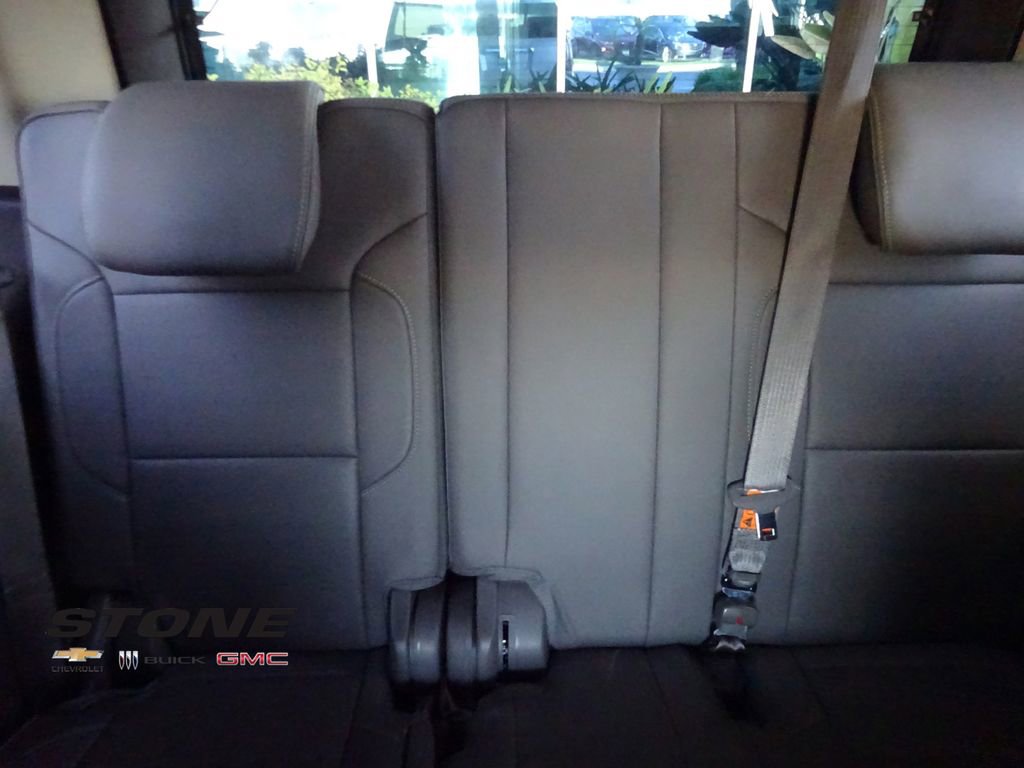 Used 2015 GMC Yukon Denali w/ Open Road Package AWD/4WD image 24