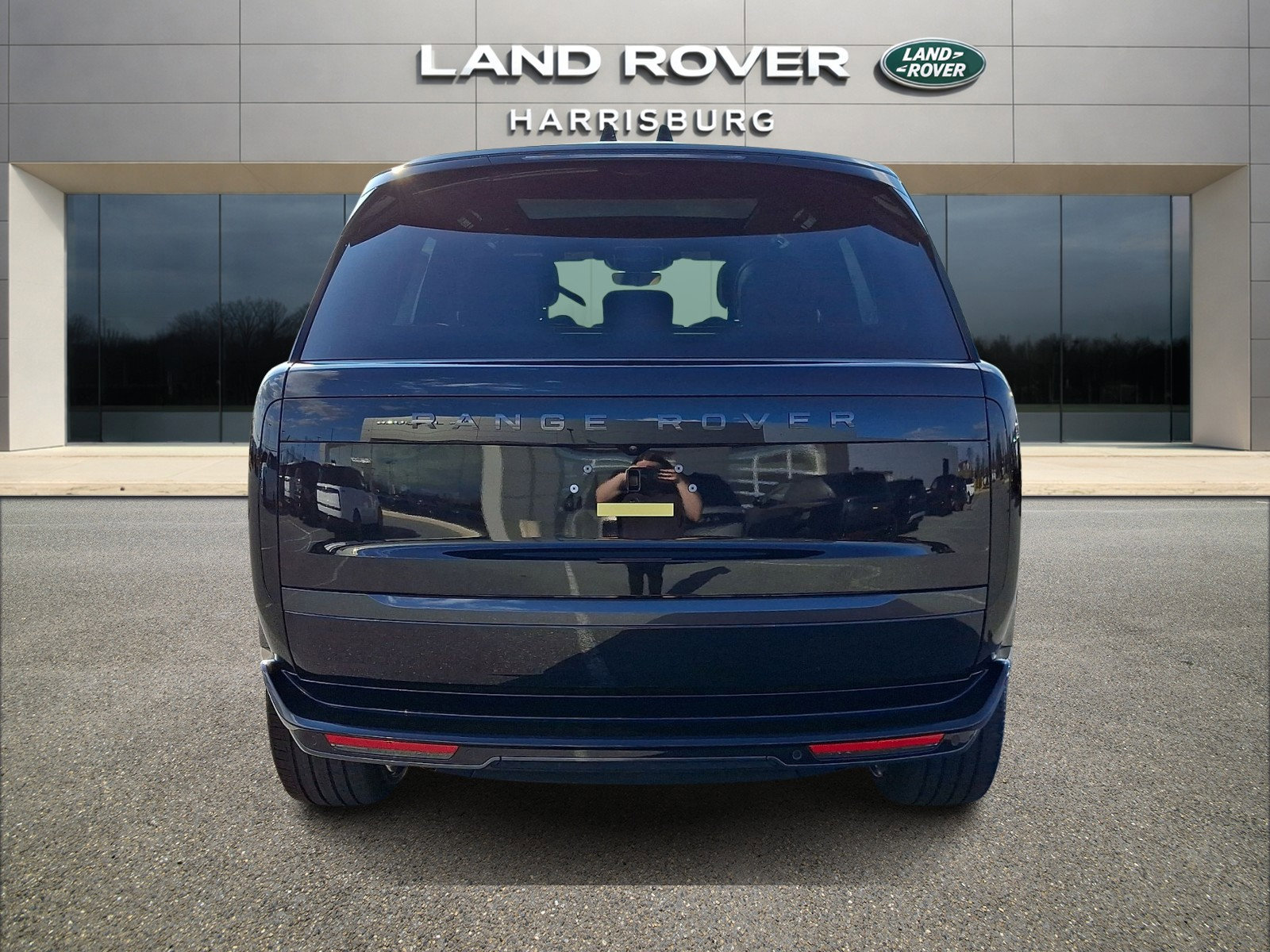 New 2026 Land Rover Range Rover SE image 3