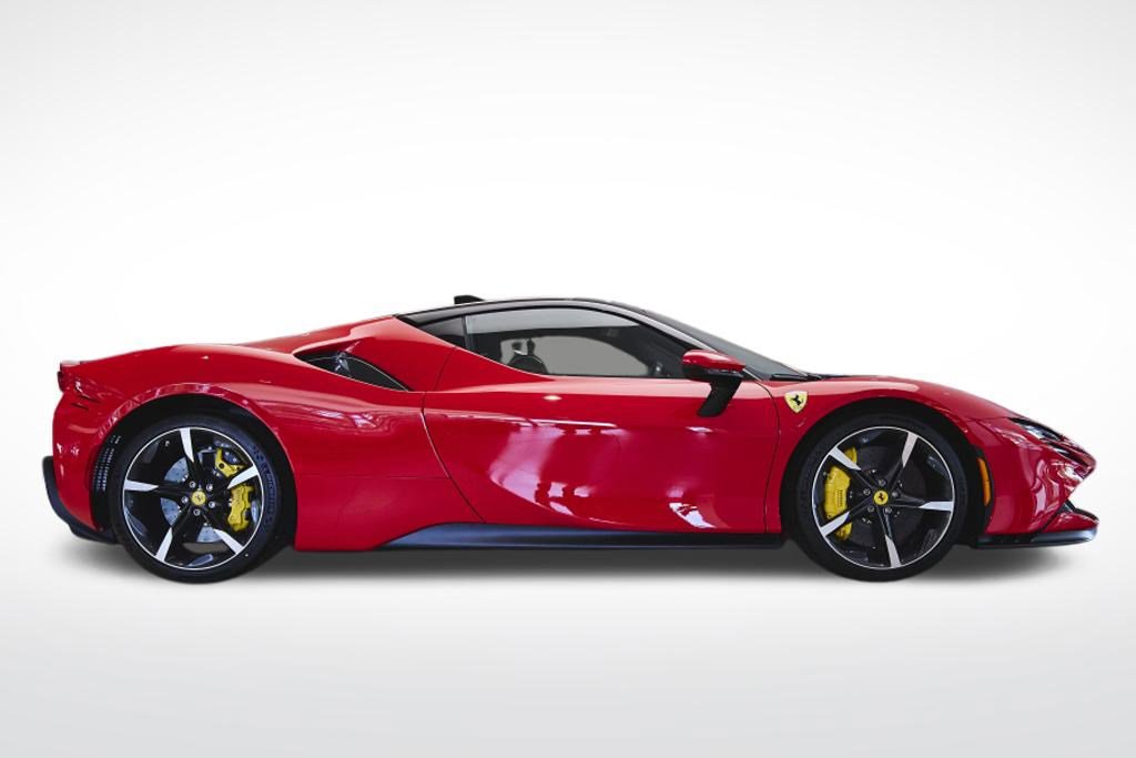Used 2022 Ferrari SF90 Stradale AWD/4WD image 6