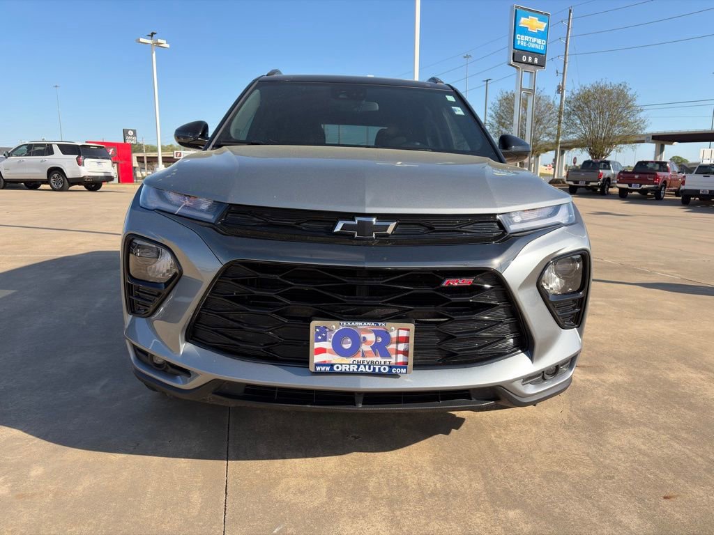 Used 2023 Chevrolet TrailBlazer RS FWD image 2