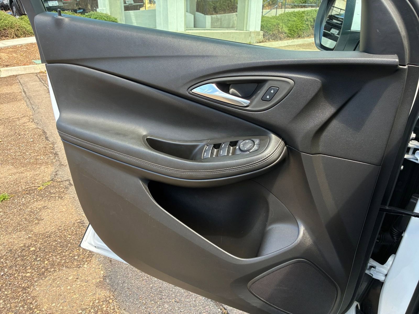 Used 2025 Buick Encore GX Preferred image 18