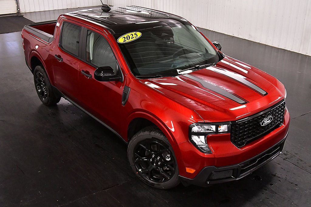 New 2025 Ford Maverick XLT w/ XLT Luxury Package image 13